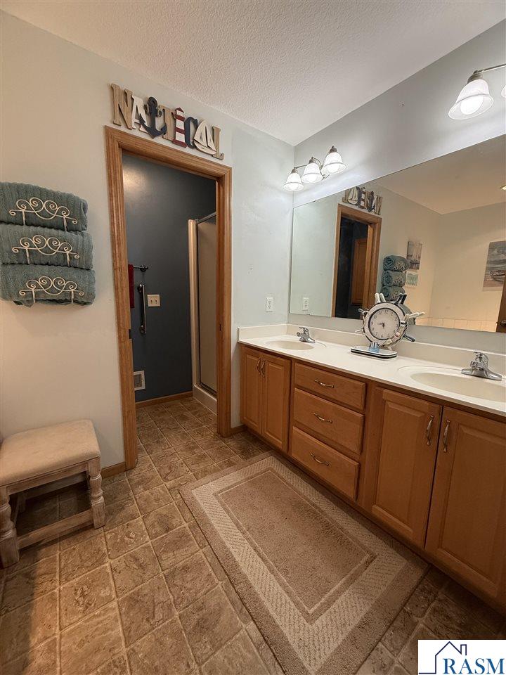 1005 SE 12 Street, Waseca, MN 56093 Listing Photo  15
