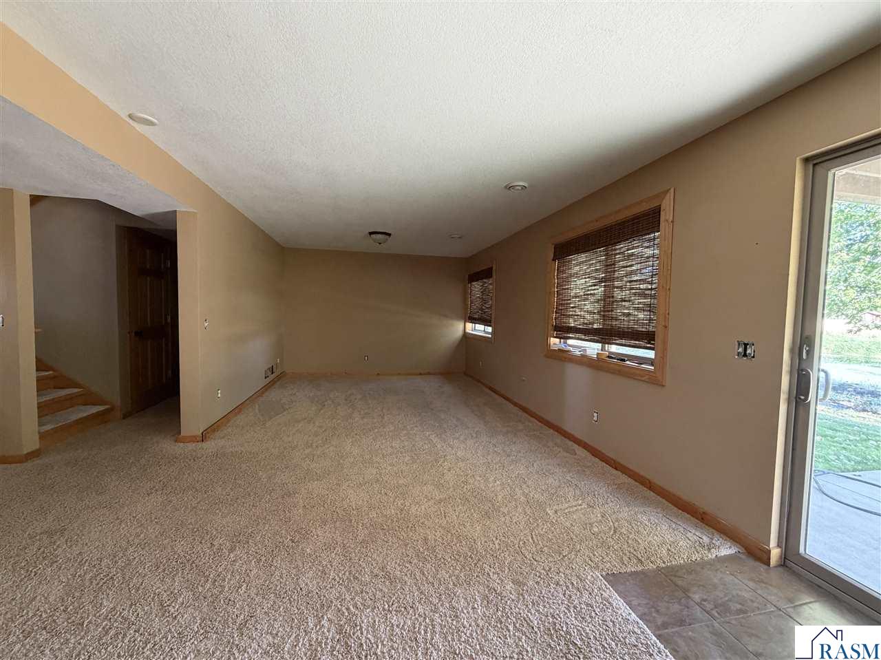 1005 SE 12 Street, Waseca, MN 56093 Listing Photo  21