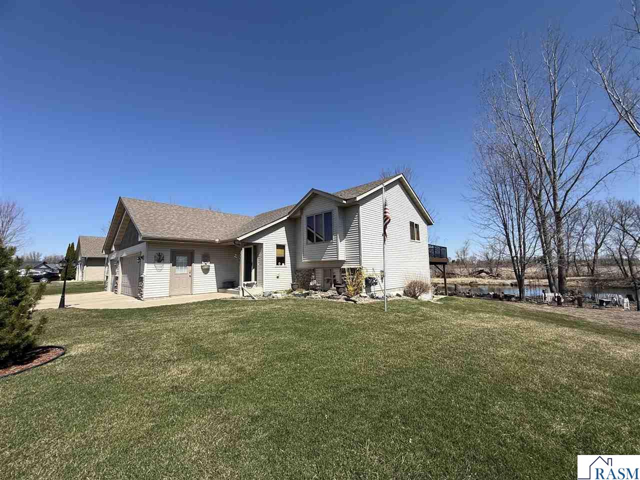 1005 SE 12 Street, Waseca, MN 56093 Listing Photo  4
