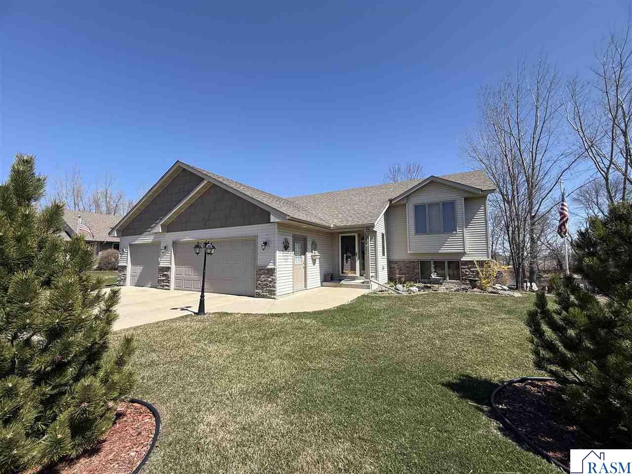 1005 SE 12 Street, Waseca, MN 56093 Listing Photo  6
