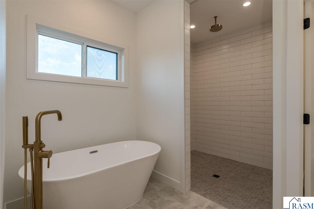 1921 Denali Drive, North Mankato, MN 56003 Listing Photo  35