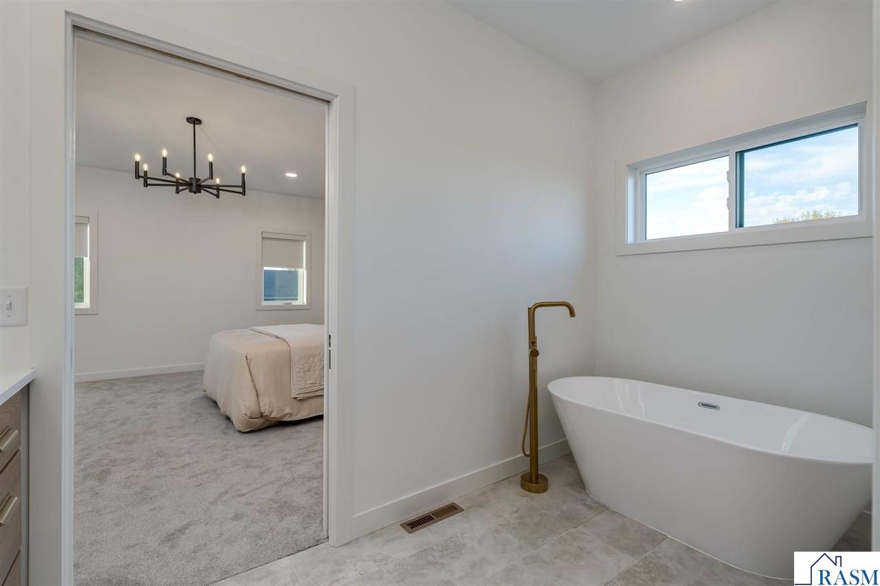 1921 Denali Drive, North Mankato, MN 56003 Listing Photo  37
