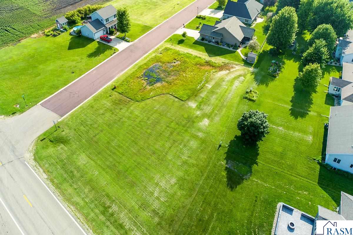 21 Marples Avenue, Minnesota Lake, MN 56068 Listing Photo  3