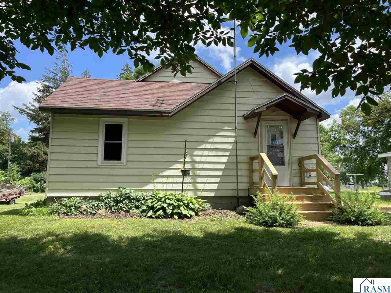 105 S 2nd Street, Odin, MN 56160 Listing Photo  2