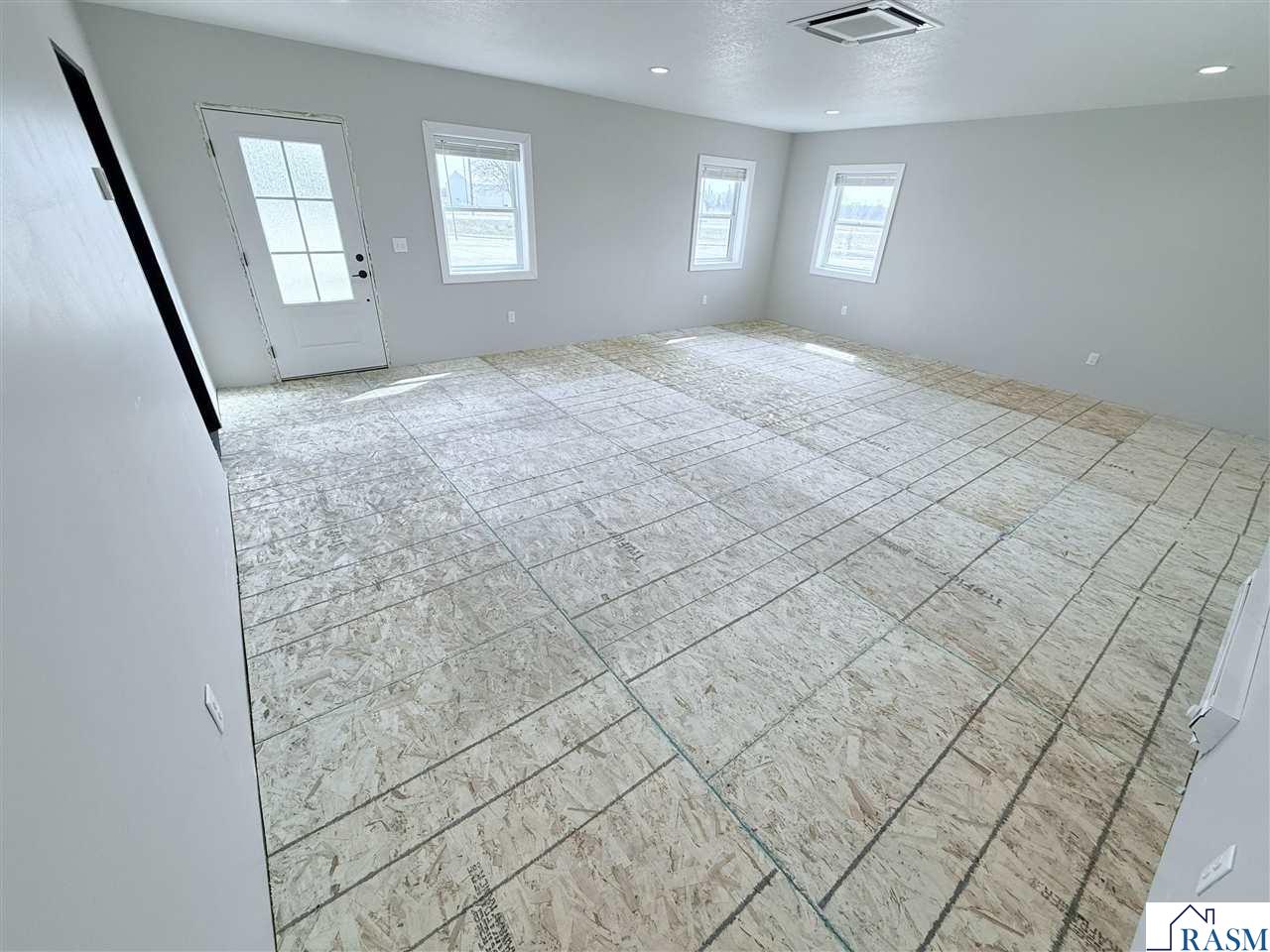 10198 614th Avenue, Minnesota Lake, MN 56068 Listing Photo  19