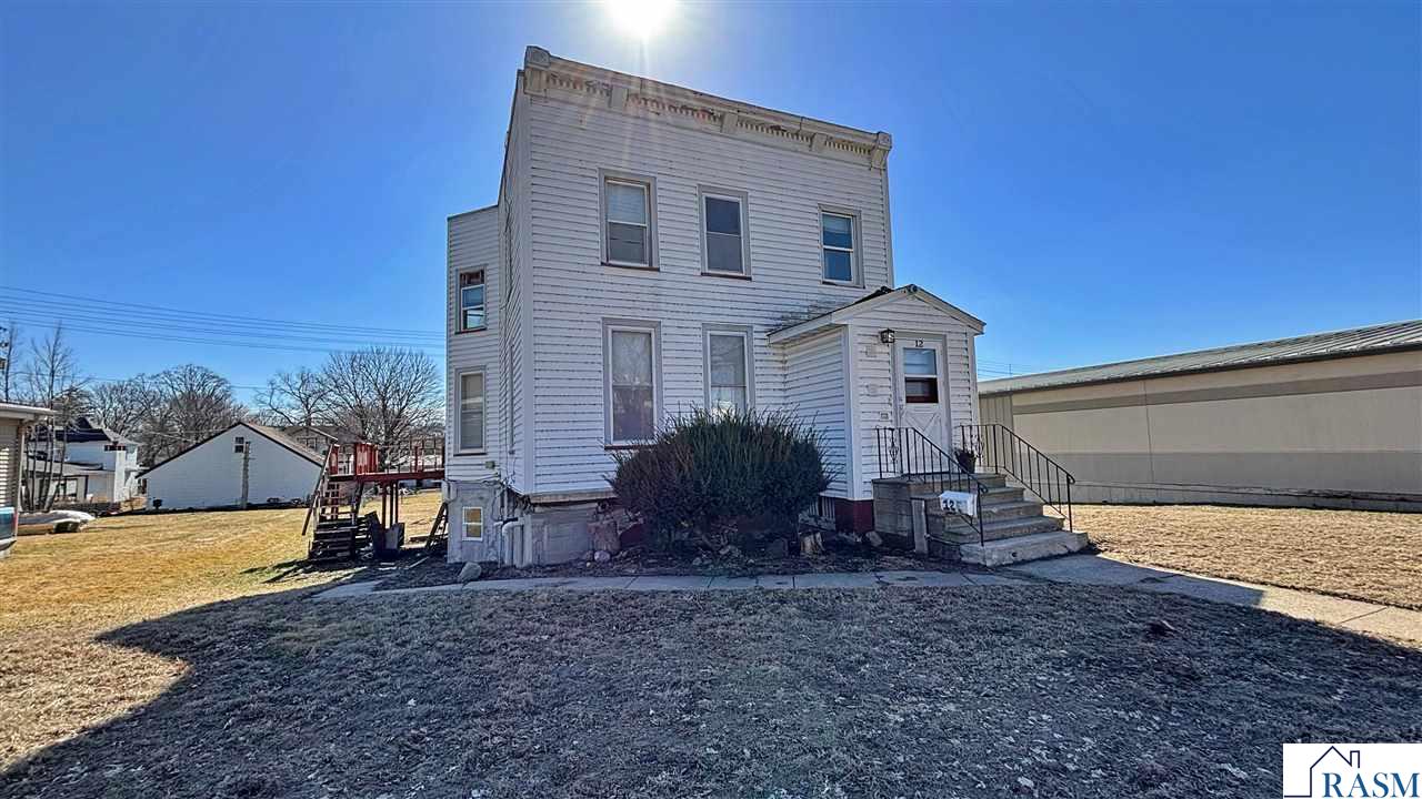 12 E Main Street, Madelia, MN 56062 Listing Photo  2