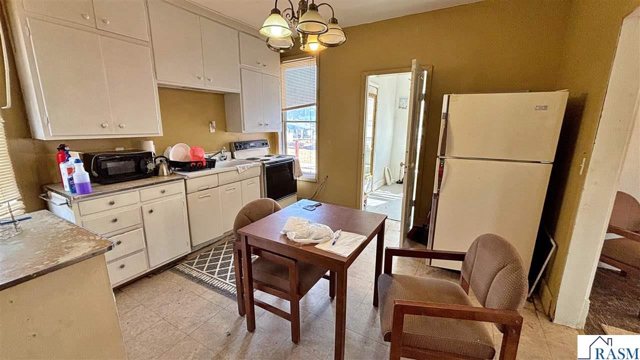 12 E Main Street, Madelia, MN 56062 Listing Photo  16
