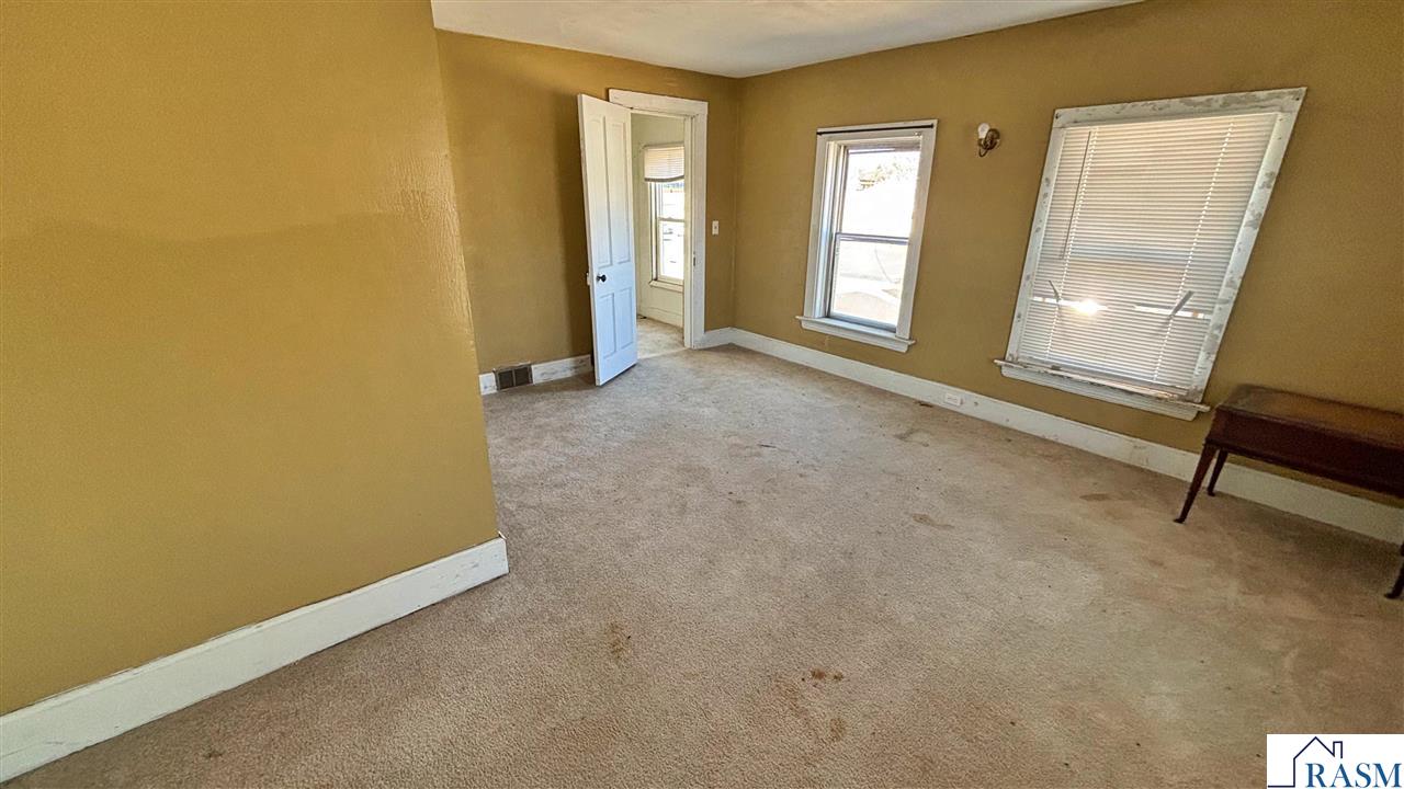 12 E Main Street, Madelia, MN 56062 Listing Photo  24