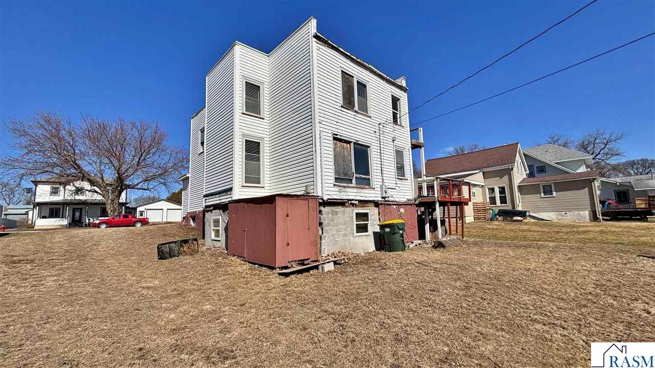 12 E Main Street, Madelia, MN 56062 Listing Photo  10