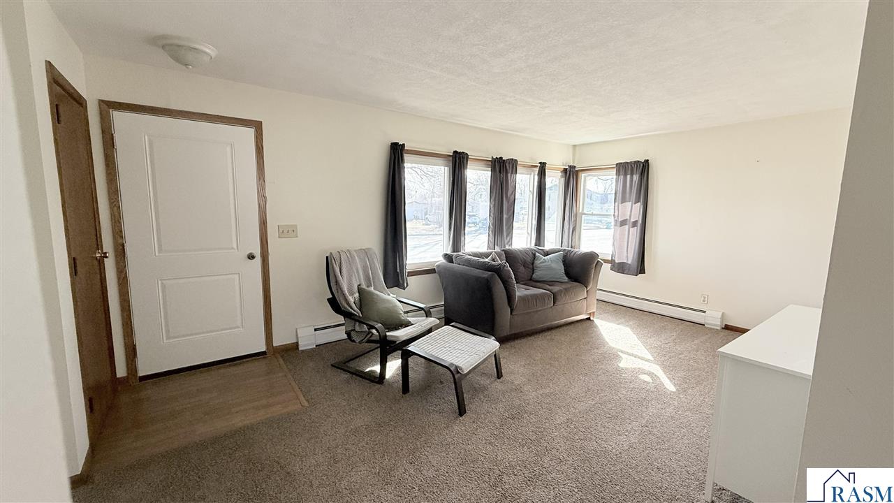 400 E North Street, Waldorf, MN 56091 Listing Photo  2