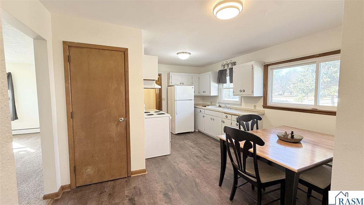 400 E North Street, Waldorf, MN 56091 Listing Photo  4