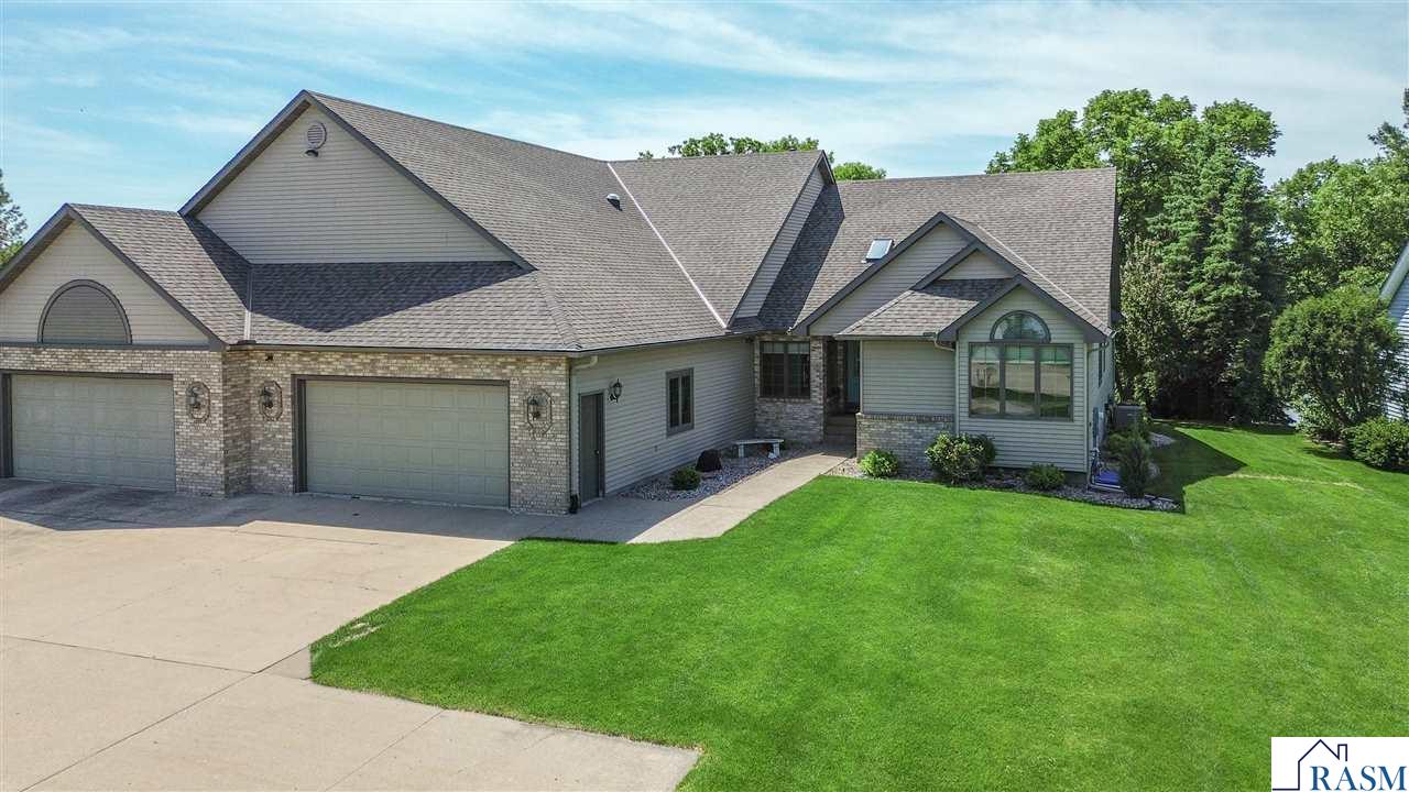 109 Teton Court, Mankato, MN 56001 Listing Photo  1