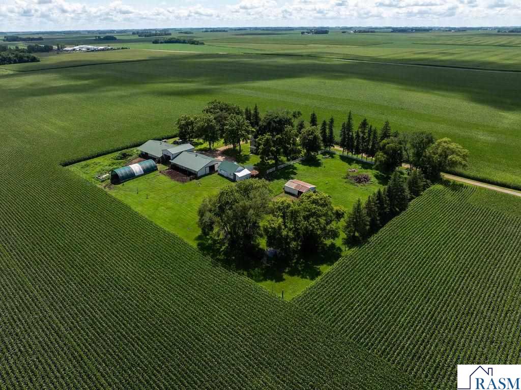 725 110th Street, Sherburn, MN 56171 Listing Photo  1