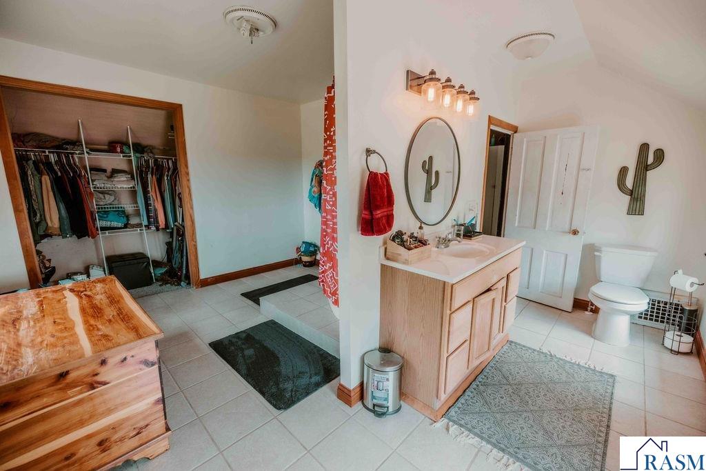 725 110th Street, Sherburn, MN 56171 Listing Photo  21
