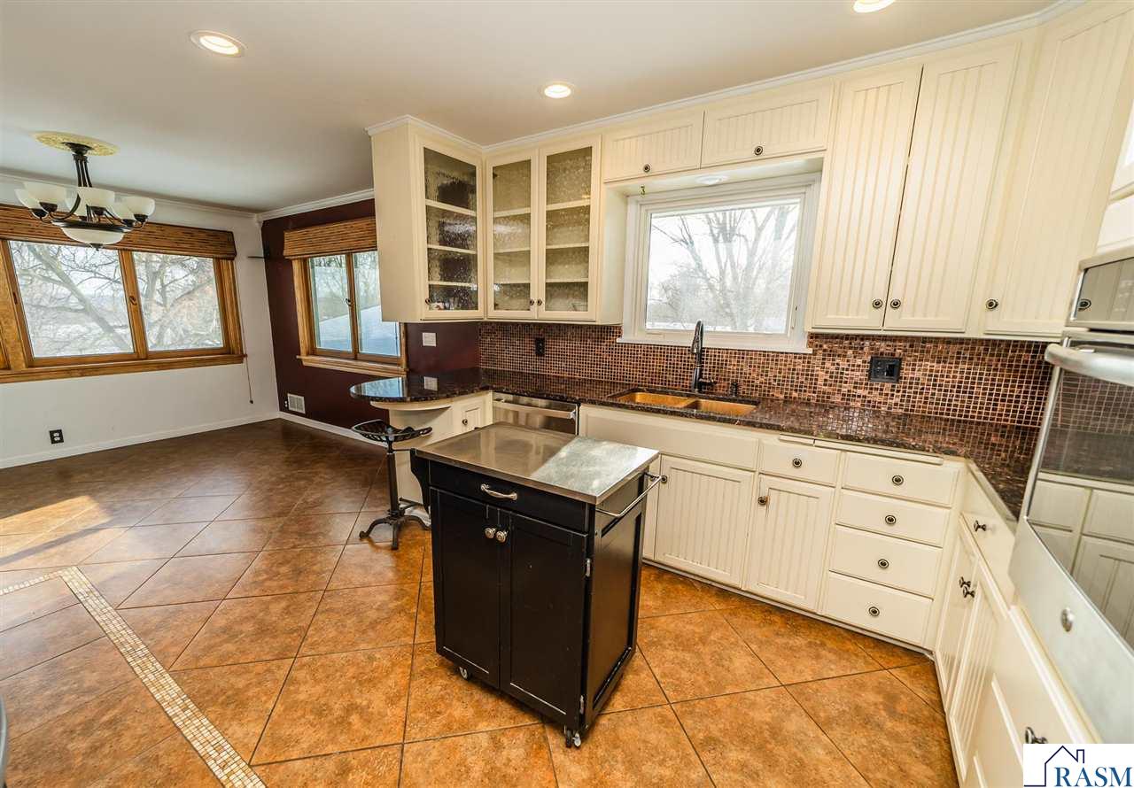 626 Austin Drive, St. Peter, MN 56082 Listing Photo  12