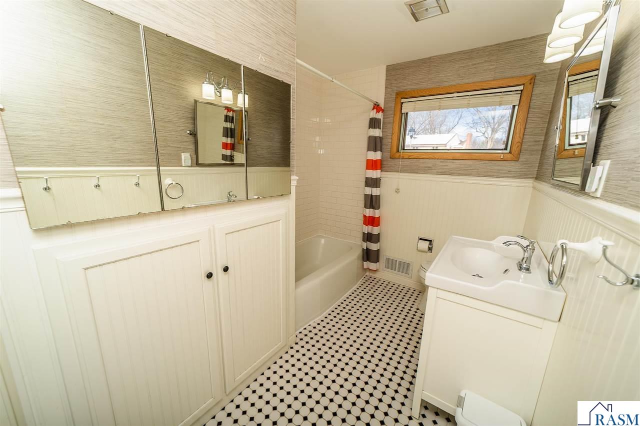 626 Austin Drive, St. Peter, MN 56082 Listing Photo  32