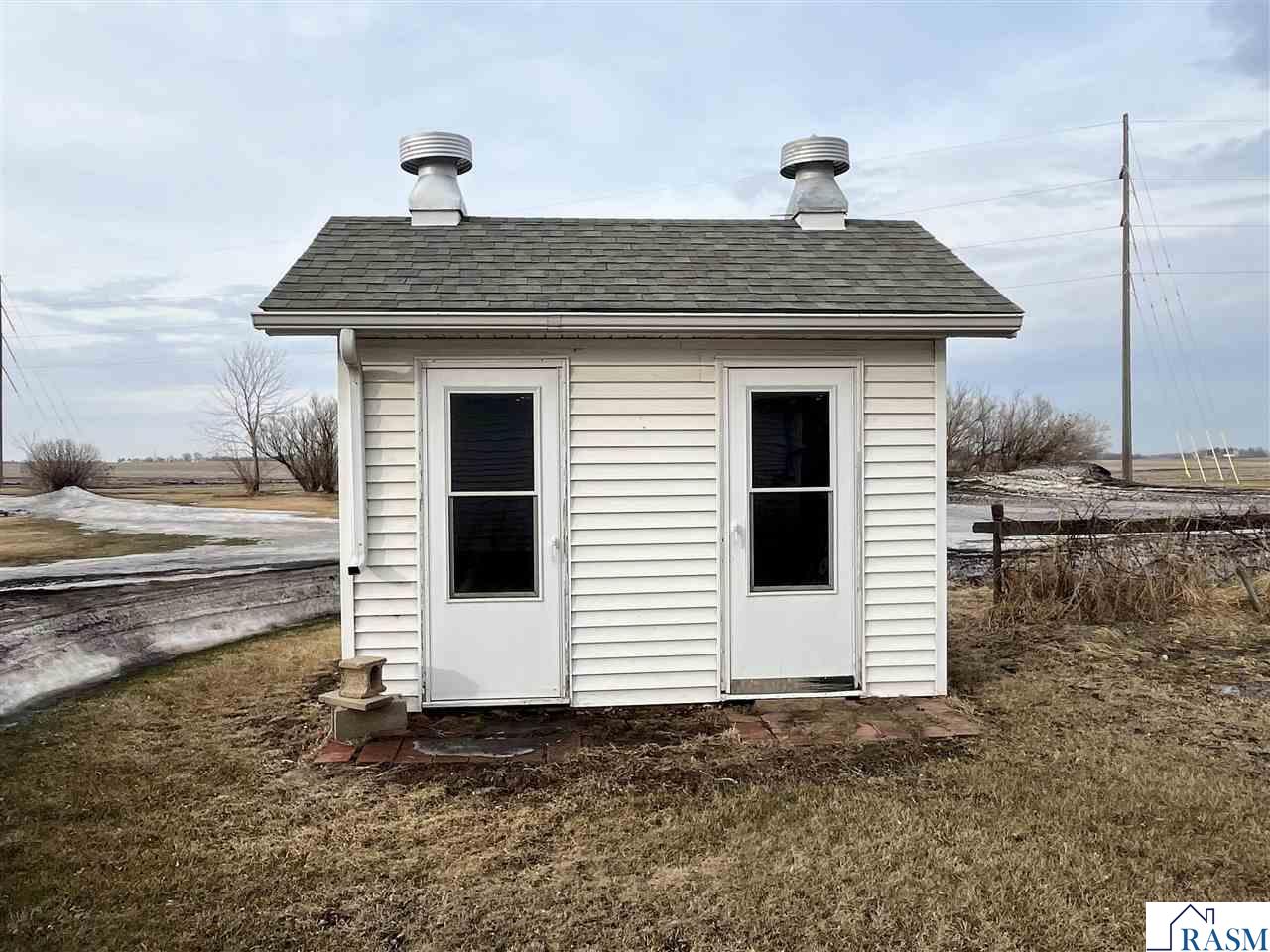 350 Highland Avenue, Butterfield, MN 56120 Listing Photo  9