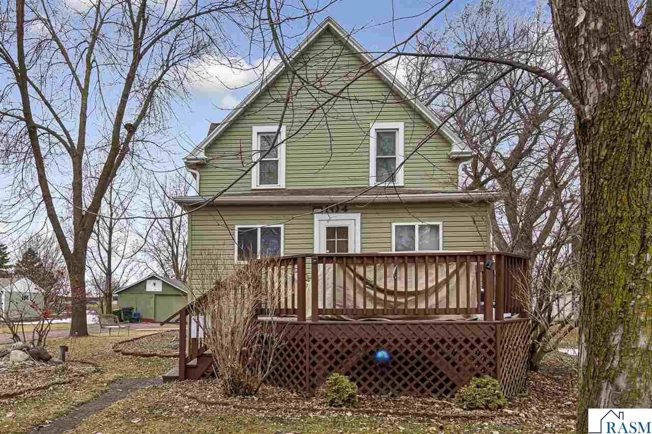 104 S Nicollet Street, Winthrop, MN 55396 Listing Photo  2