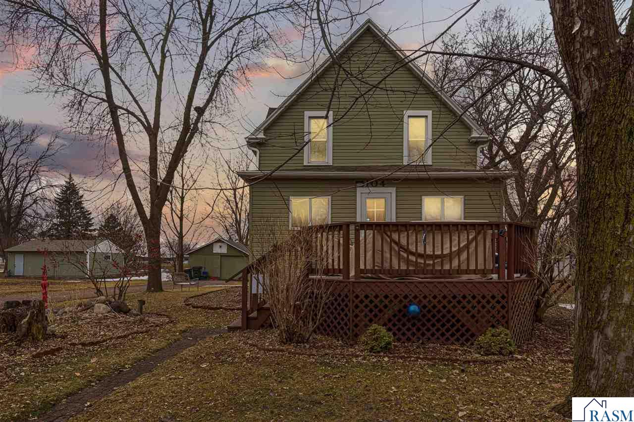 104 S Nicollet Street, Winthrop, MN 55396 Listing Photo  3