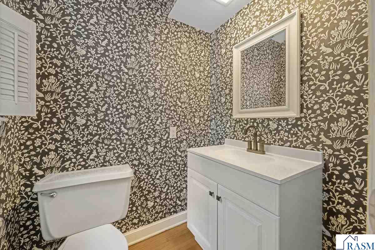 901 Clear Lake Drive, Waseca, MN 56093 Listing Photo  20