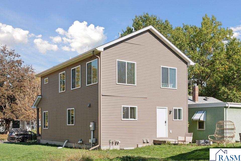 2084 E Reaney Avenue, St. Paul, MN 55119-3946 Listing Photo  21