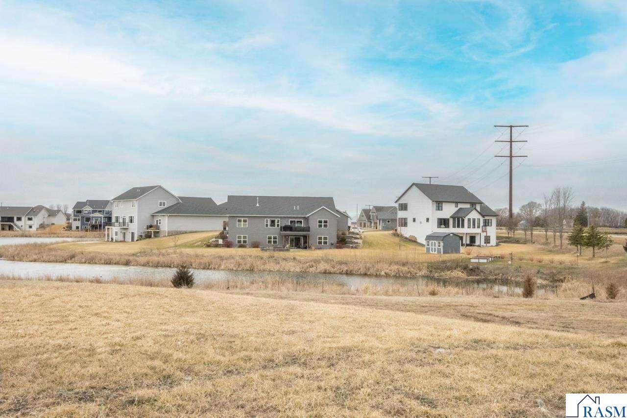 22 Sunset Court, North Mankato, MN 56003 Listing Photo  1