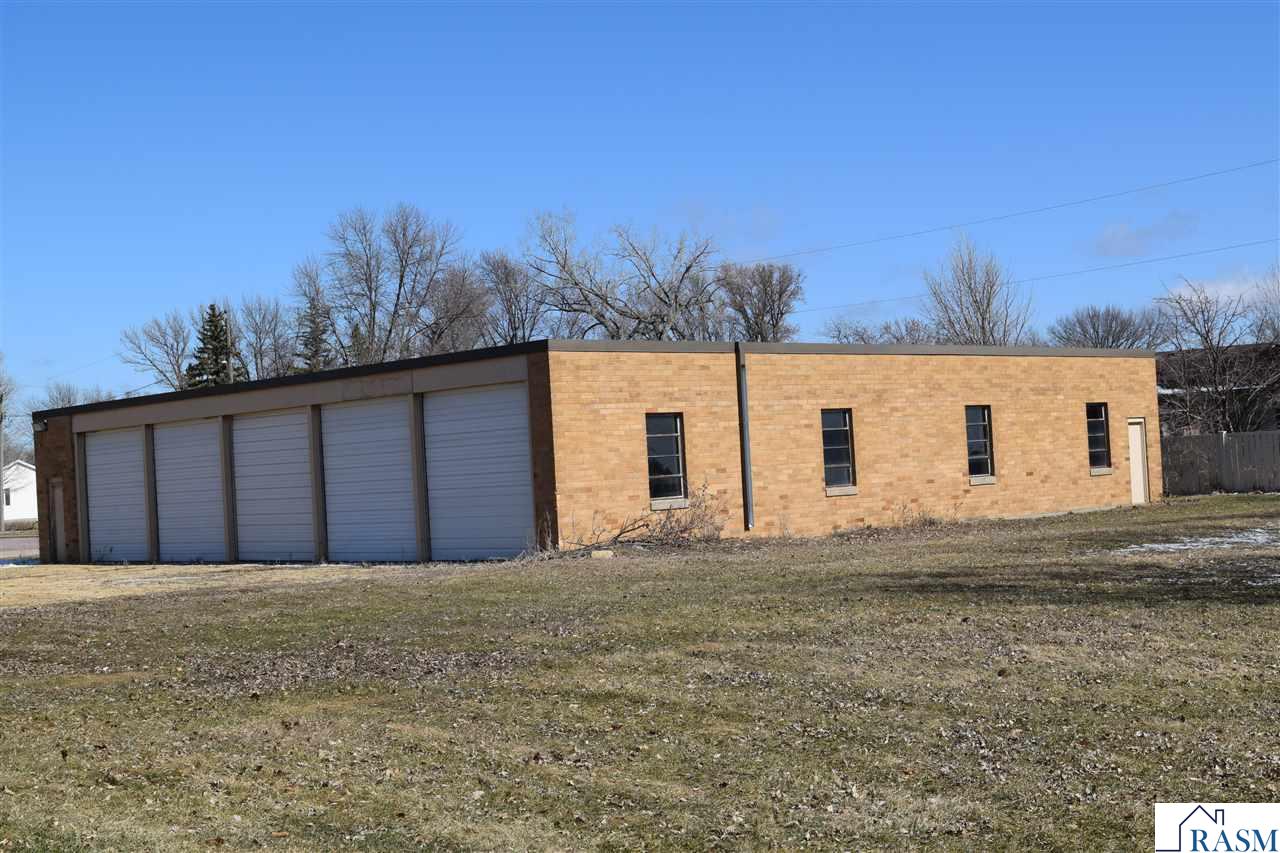126 Higbie Ave E, Minnesota Lake, MN 56068 Listing Photo  2