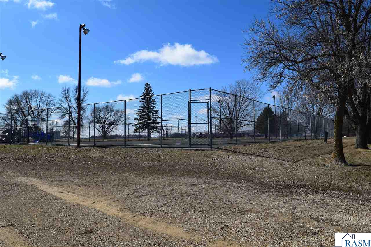 126 Higbie Ave E, Minnesota Lake, MN 56068 Listing Photo  9