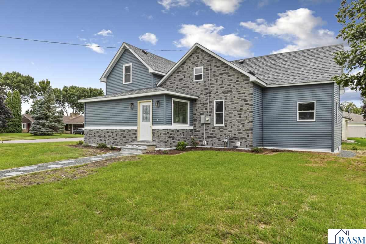 515 SW Benzel Avenue, Madelia, MN 56062 Listing Photo  41