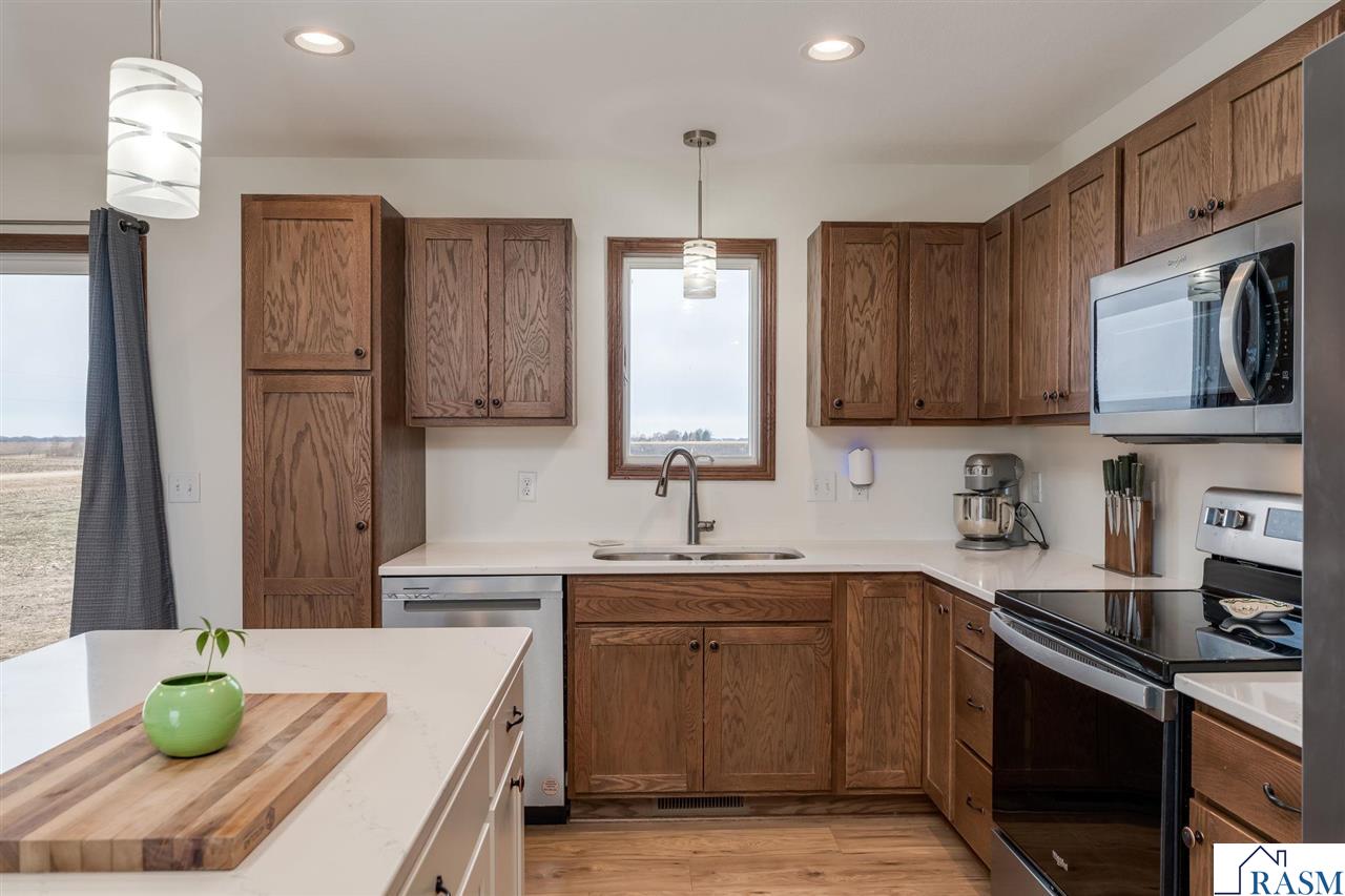 510 SW 4th Avenue, Mapleton, MN 56065 Listing Photo  13