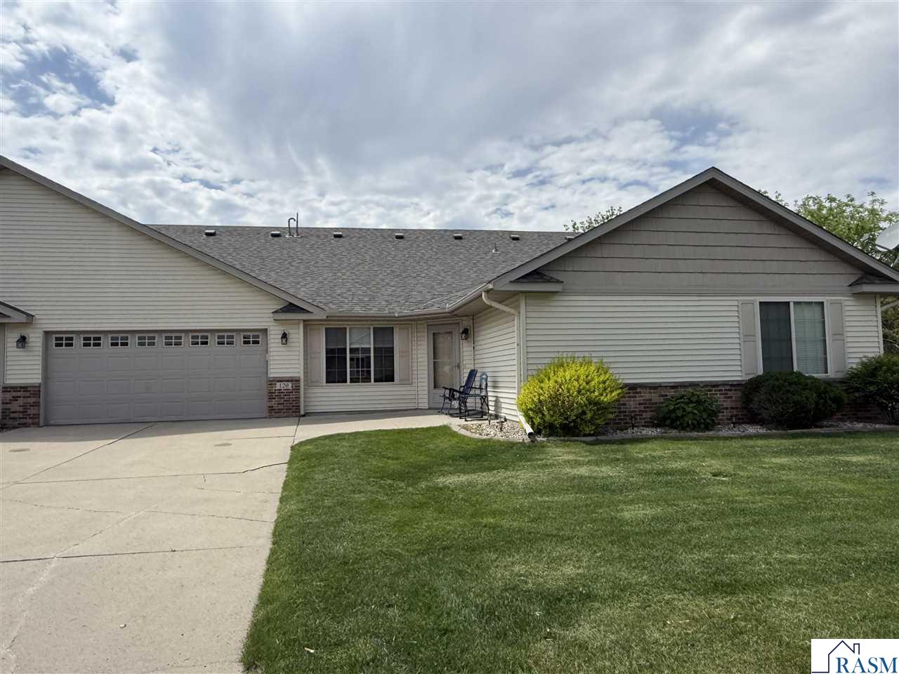 120 Palmer Path, Mankato, MN 56001 Listing Photo  1
