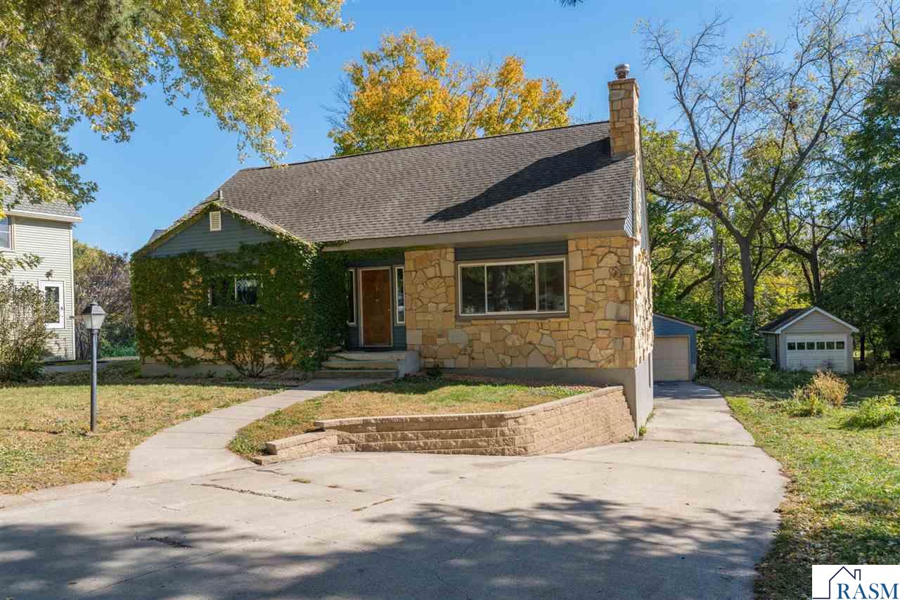 7 Dellview Lane, Mankato, MN 56001 Listing Photo  1