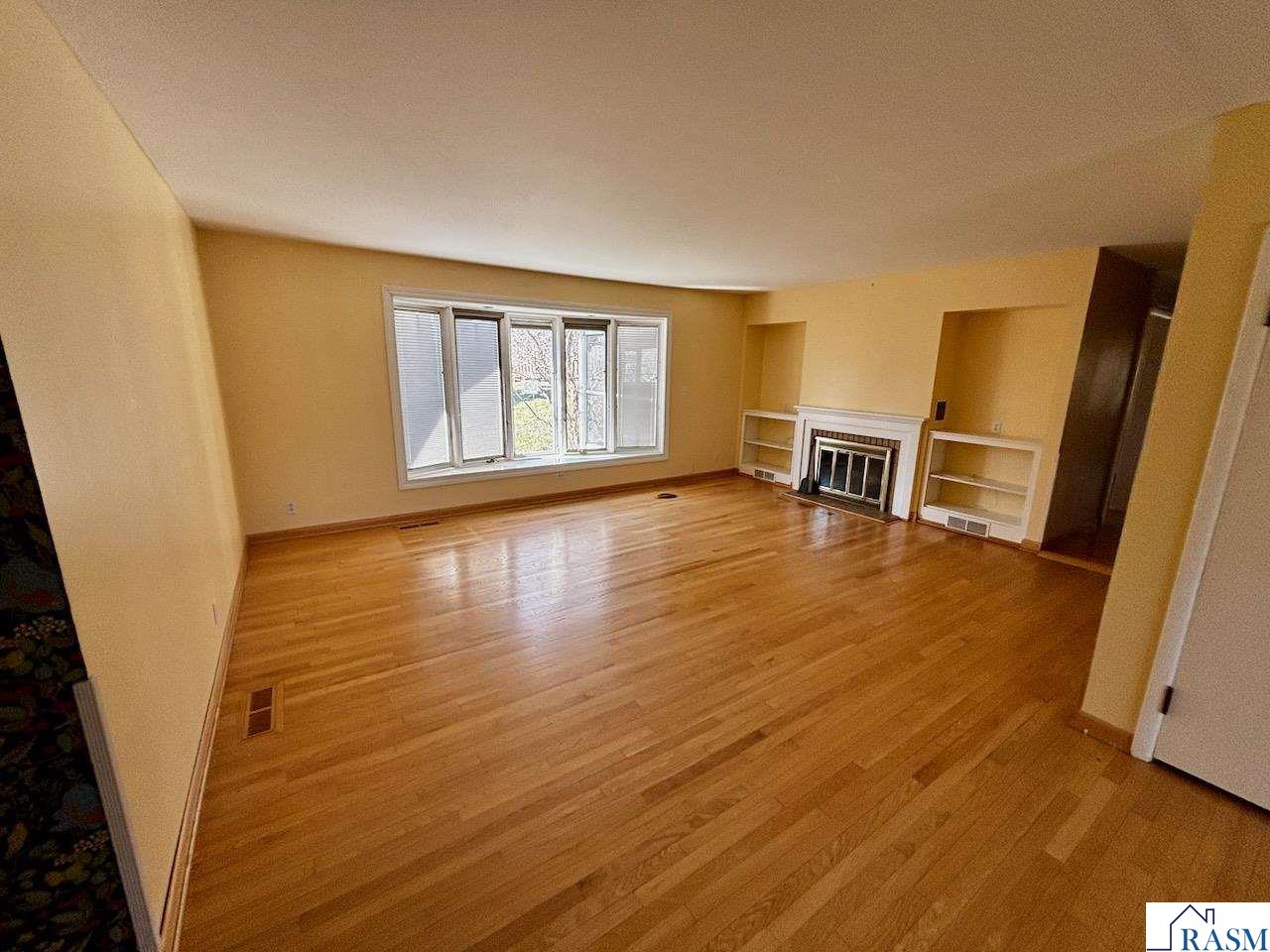 724 W Nassau Street, St. Peter, MN 56082 Listing Photo  3