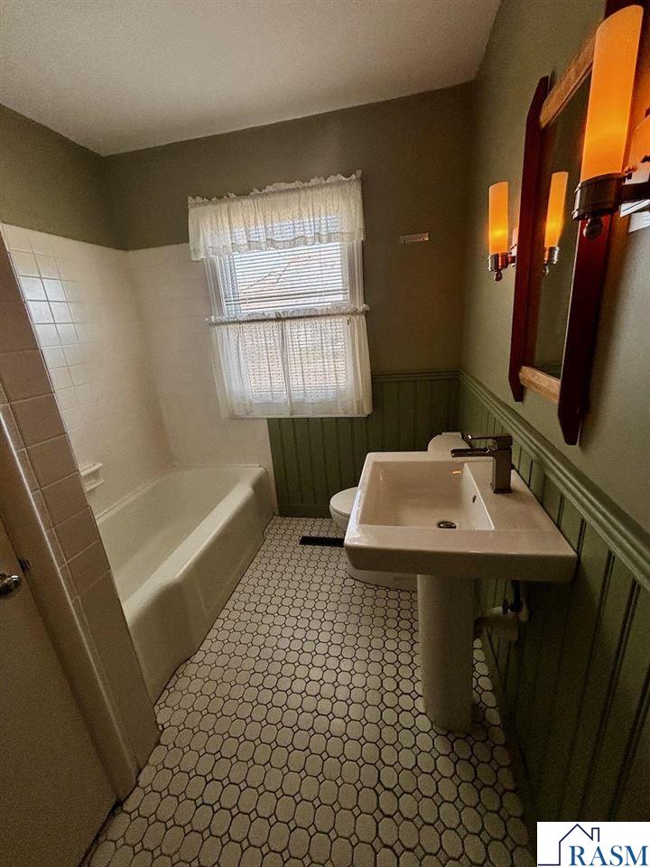 724 W Nassau Street, St. Peter, MN 56082 Listing Photo  21