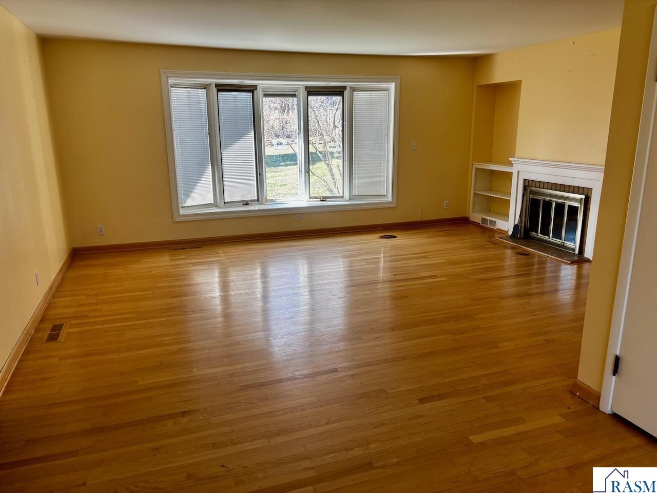724 W Nassau Street, St. Peter, MN 56082 Listing Photo  4