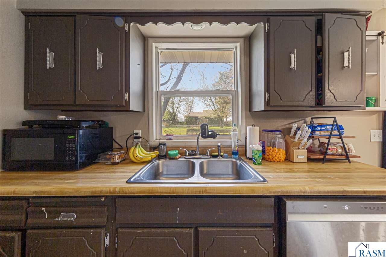 404 3rd Avenue, Pemberton, MN 56078-9700 Listing Photo  8