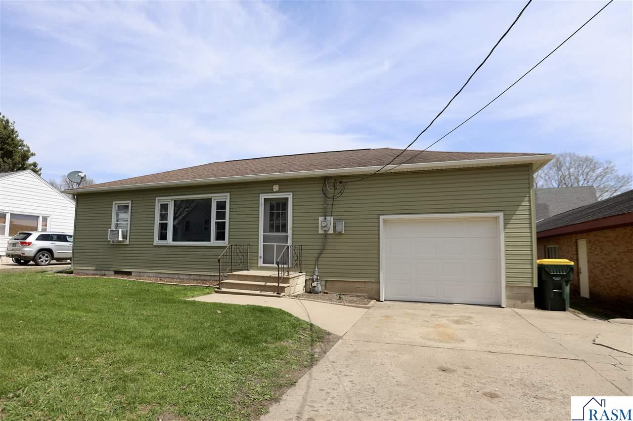220 SE Adams Avenue, Madelia, MN 56062 Listing Photo  1
