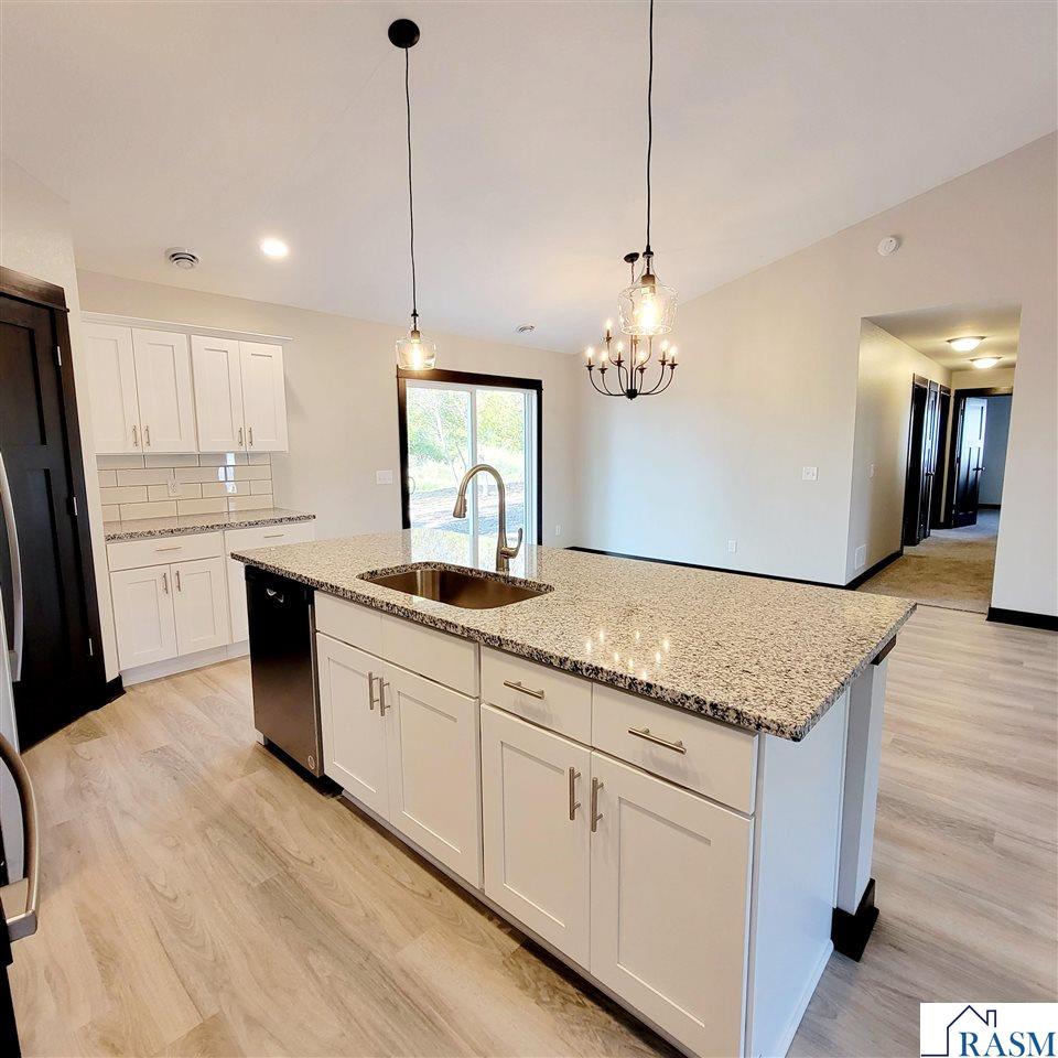 1088 Cullen Street, St. Peter, MN 56082-7545 Listing Photo  9