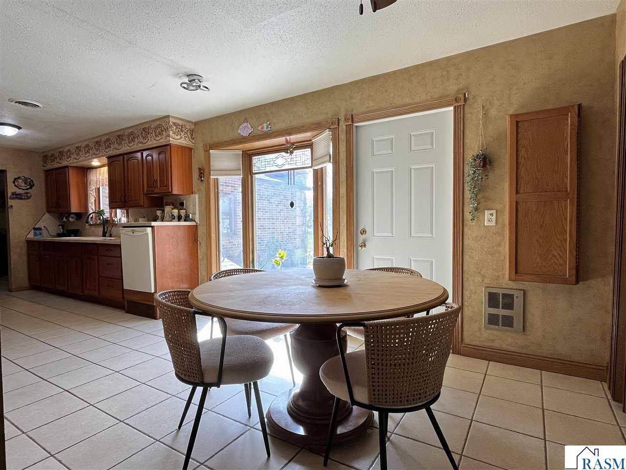 311 1st Street North, St. James, MN 56081 Listing Photo  15