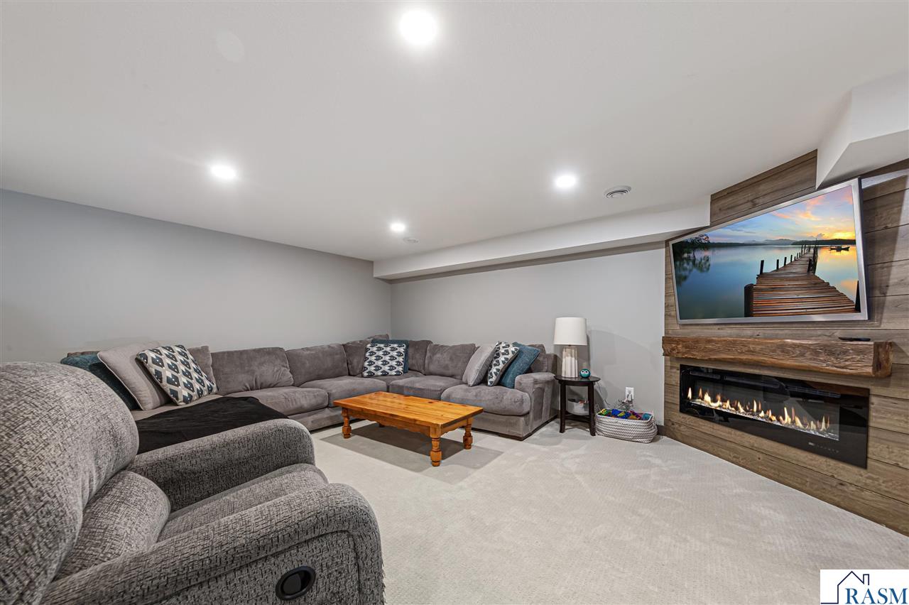 818 Lincoln Street, Gaylord, MN 55334 Listing Photo  28