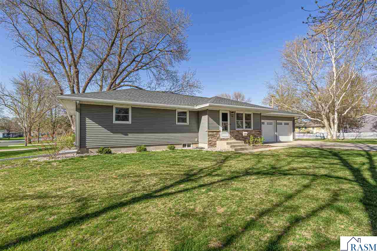 818 Lincoln Street, Gaylord, MN 55334 Listing Photo  4
