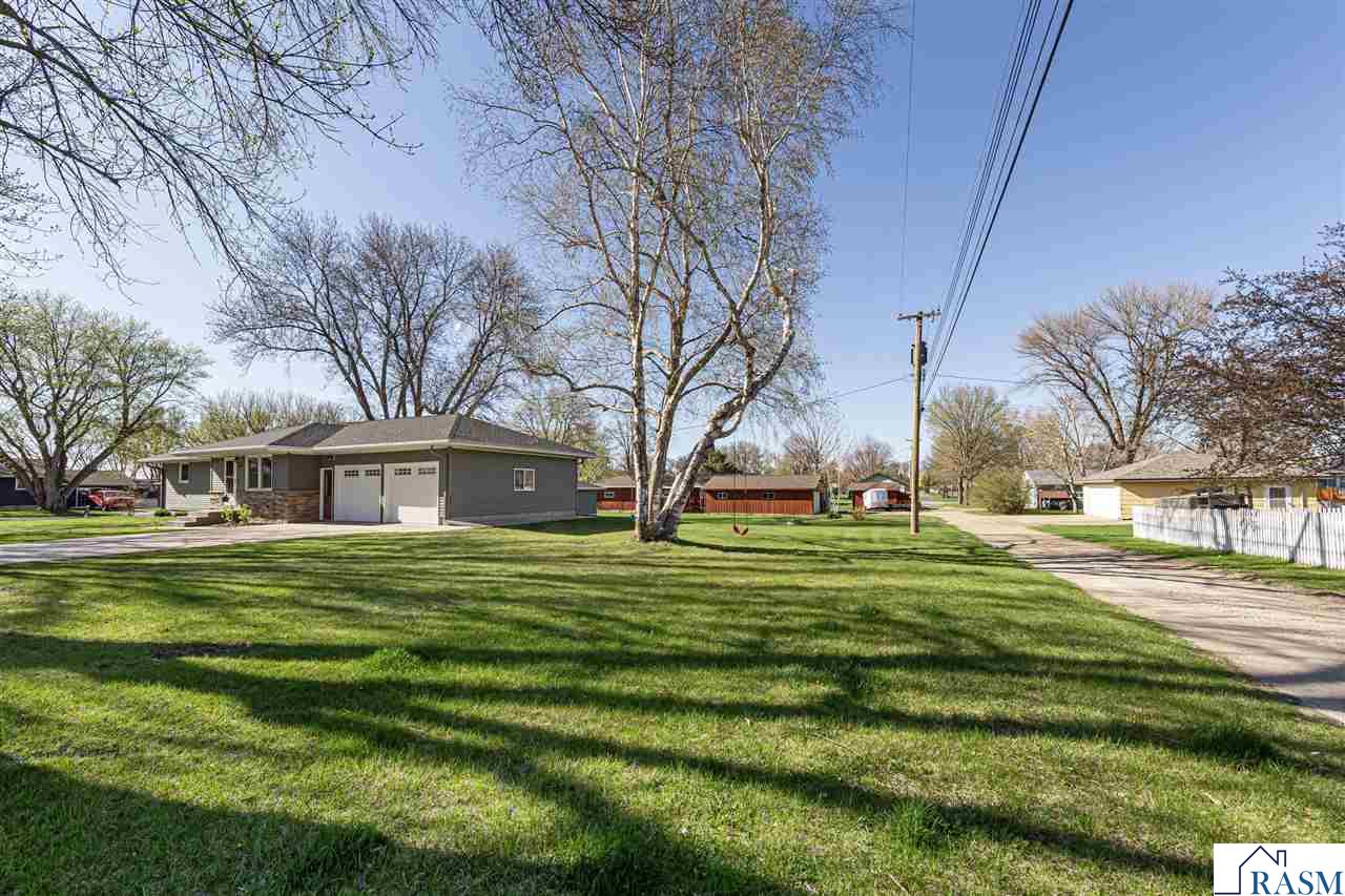 818 Lincoln Street, Gaylord, MN 55334 Listing Photo  5
