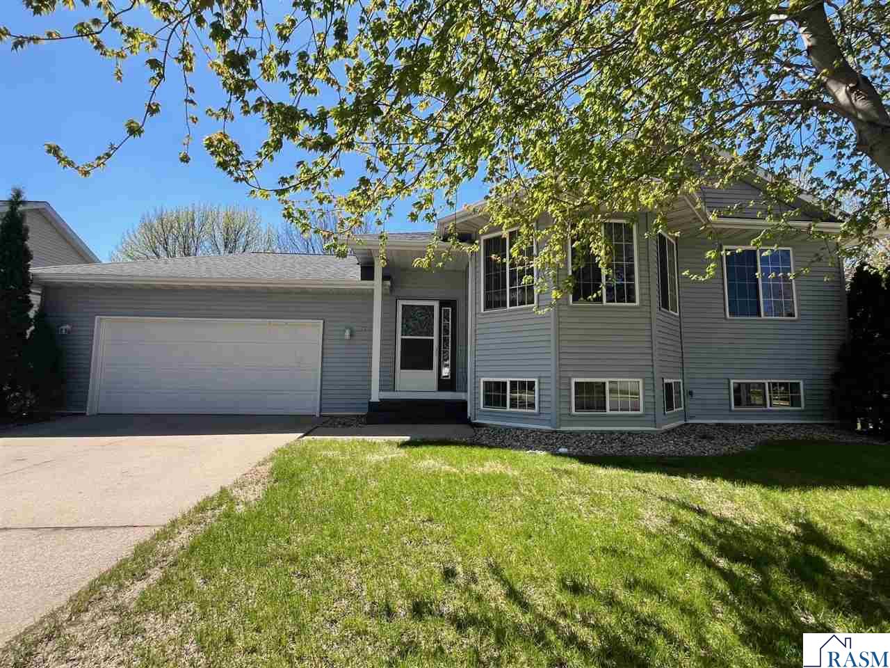 1232 SW Menk Drive, St. Peter, MN 56082 Listing Photo  2