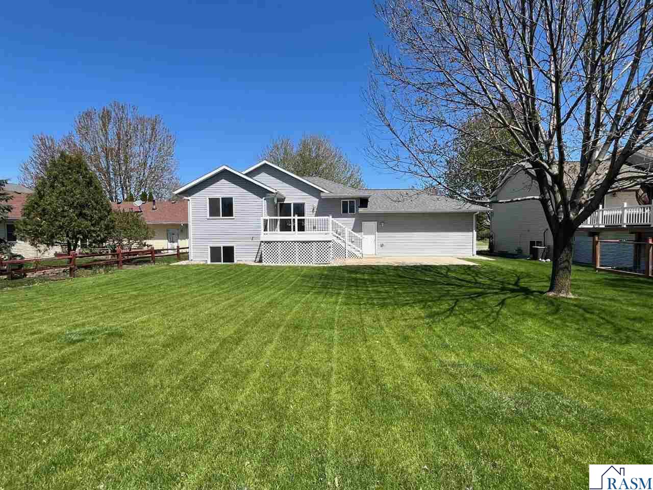1232 SW Menk Drive, St. Peter, MN 56082 Listing Photo  3