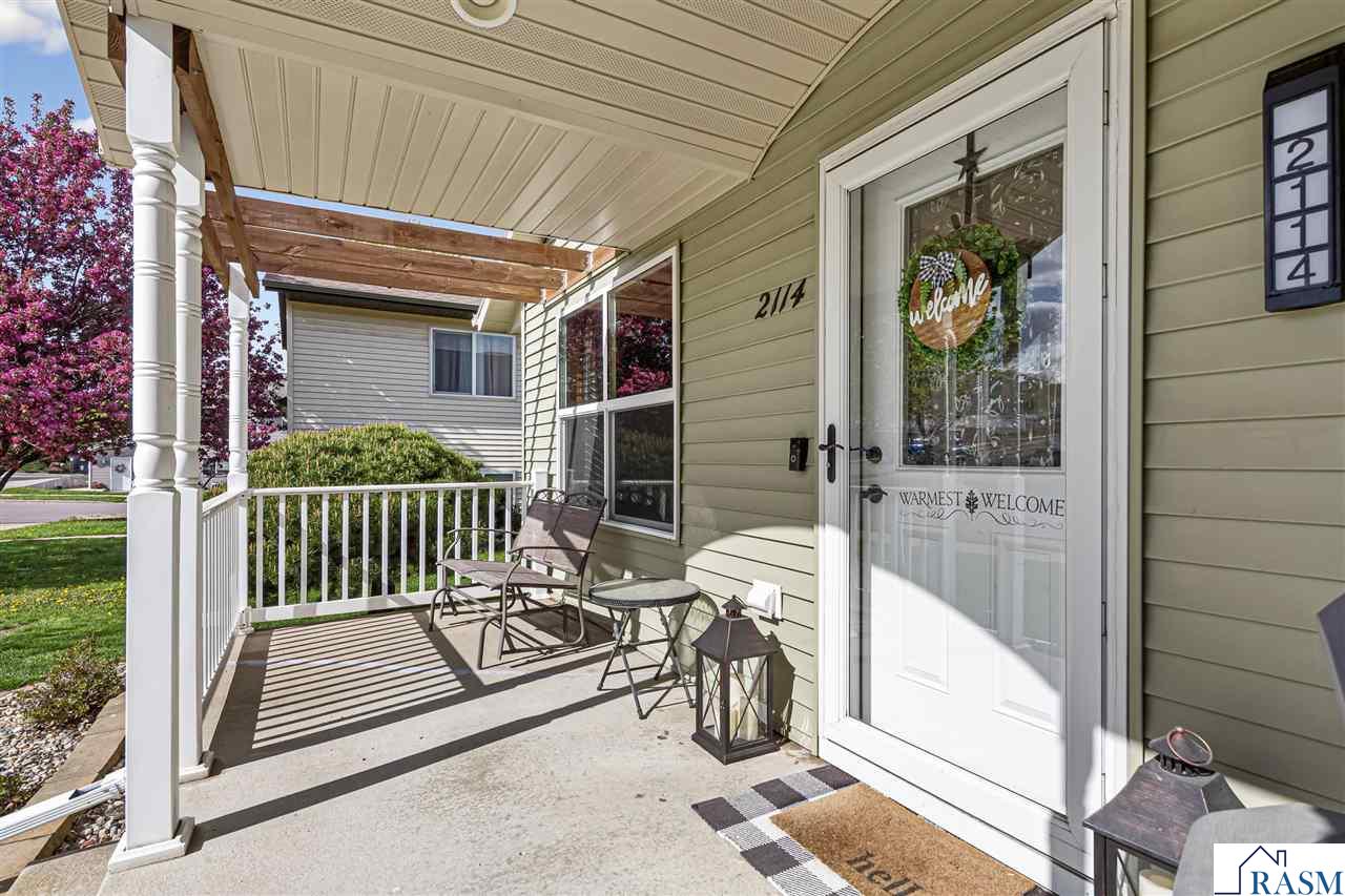 2114 York Street, St. Peter, MN 56082 Listing Photo  2