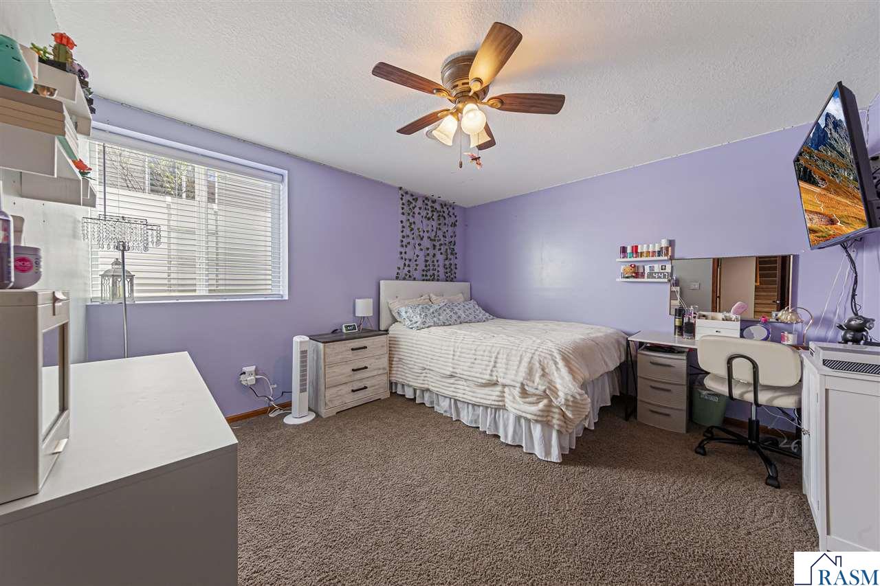 2114 York Street, St. Peter, MN 56082 Listing Photo  17