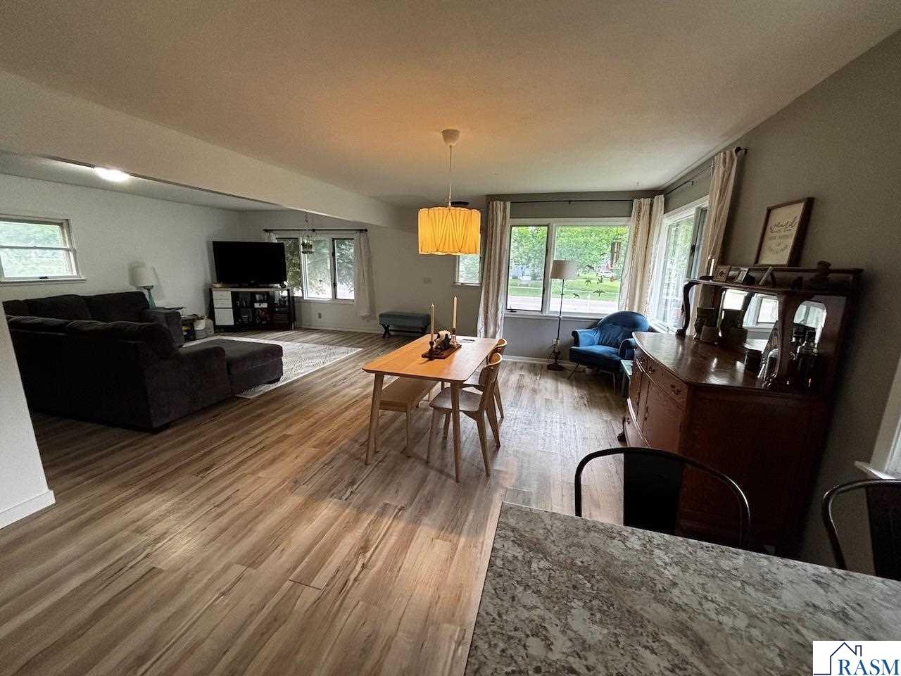312 W Jefferson Avenue, St. Peter, MN 56082 Listing Photo  5