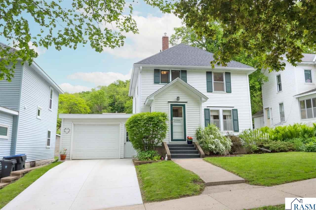 321 Center Street, Mankato, MN 56001 Listing Photo  1