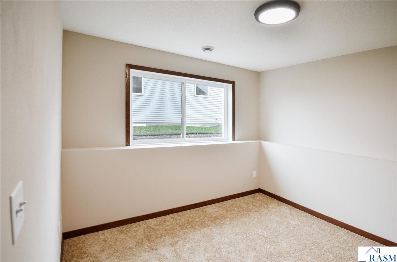 2113 Lunden Street, St. Peter, MN 56082 Listing Photo  17