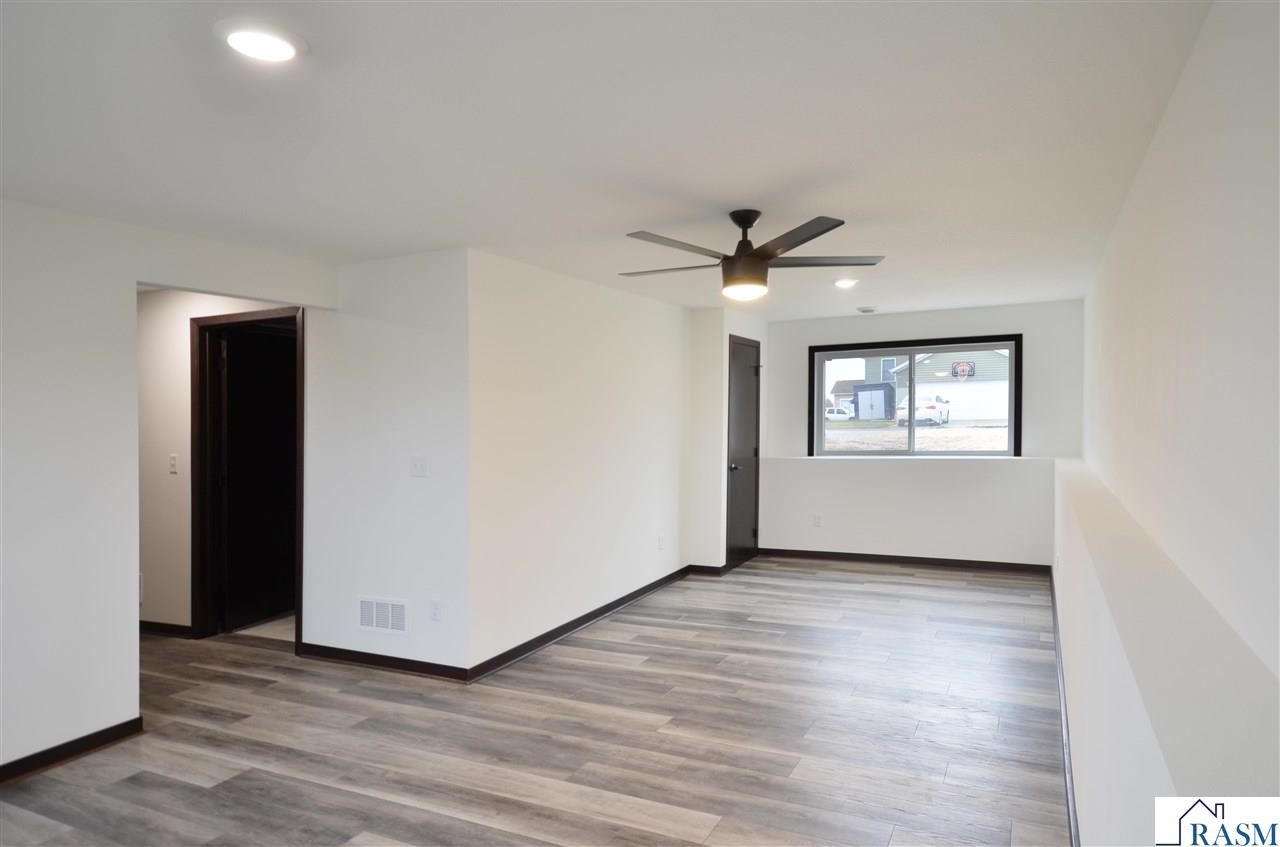 2105 Lunden Street, St. Peter, MN 56082 Listing Photo  16
